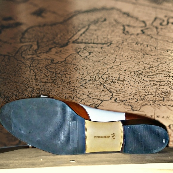 Ferragamo - Picture 3 of 3